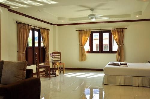 Baan Chayna Hotel หาดบางเทา ภายนอก รูปภาพ