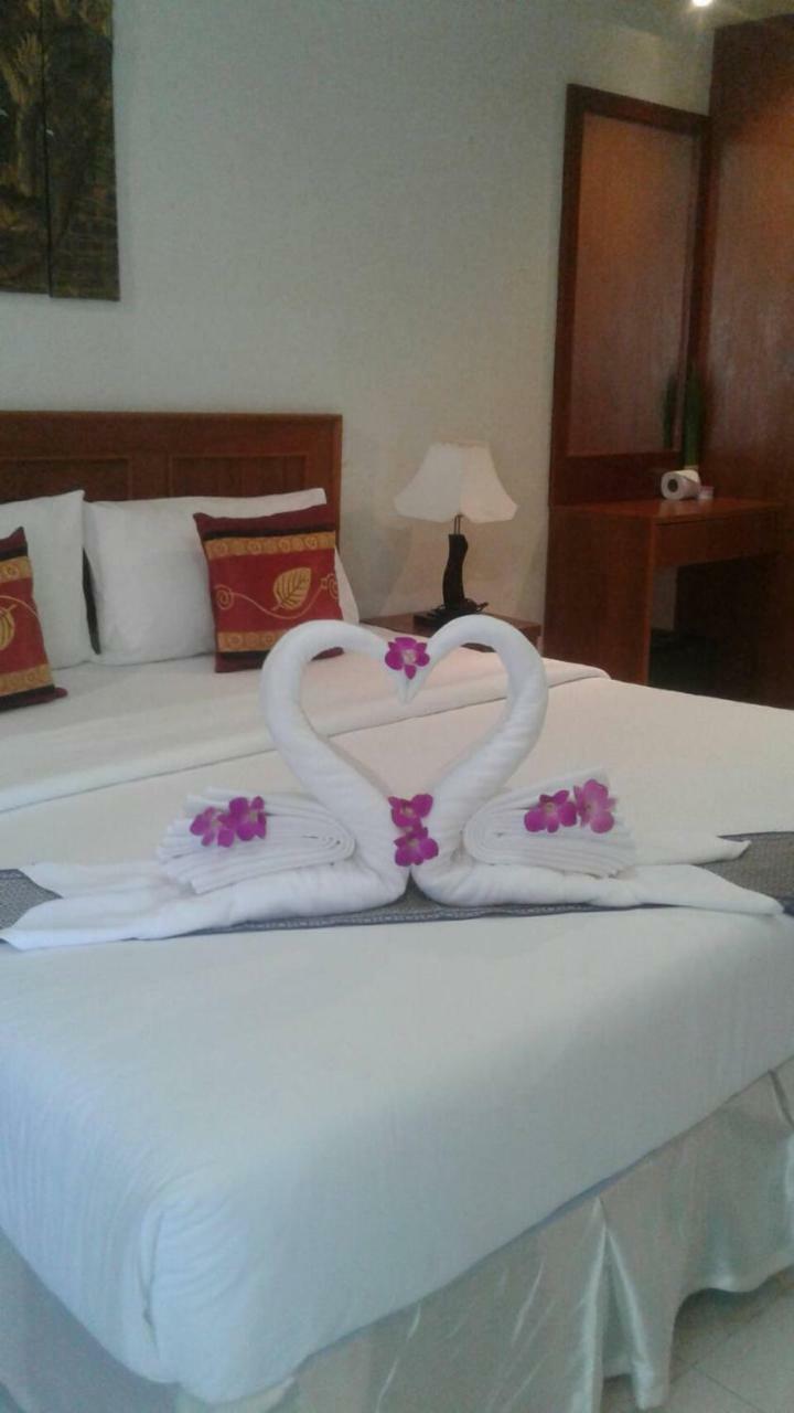 Baan Chayna Hotel หาดบางเทา ภายนอก รูปภาพ